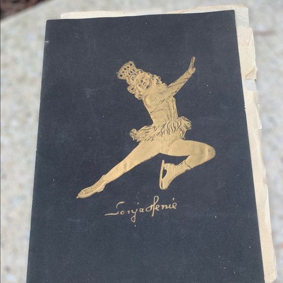 Vintage 1940’s 1950’s Folies Bergere Paris souvenir book & rubber pinup girl - Picture 14 of 16